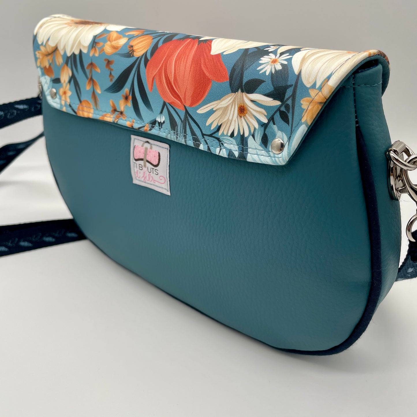Sac bandoulière Zamara simili fleuri
