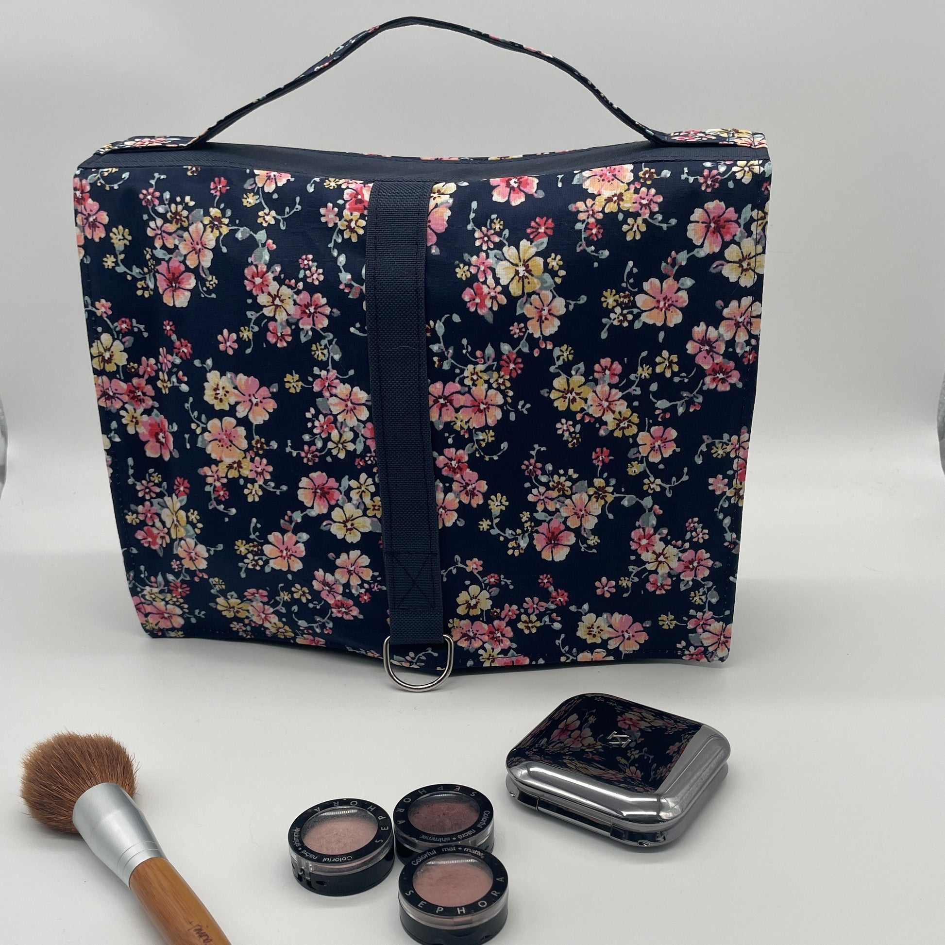 Trousse Pavane de face pliée