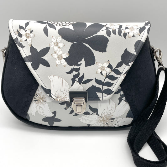 Sac bandoulière Zamara simili fleuri noir et blanc